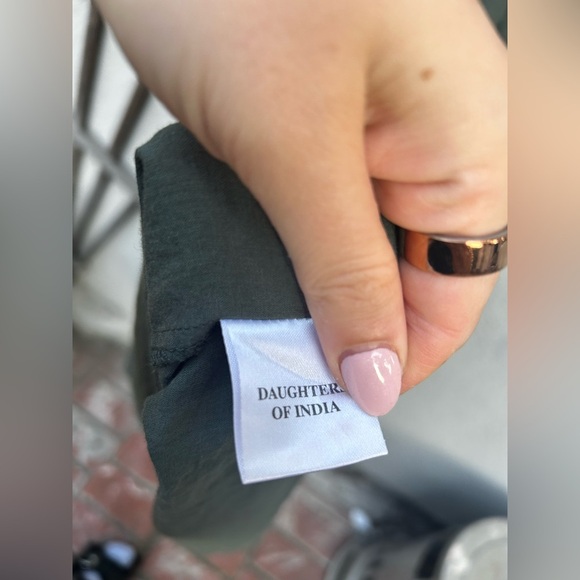 Daughters of India Sahana Gown Emerald Green - Picture 9 of 13